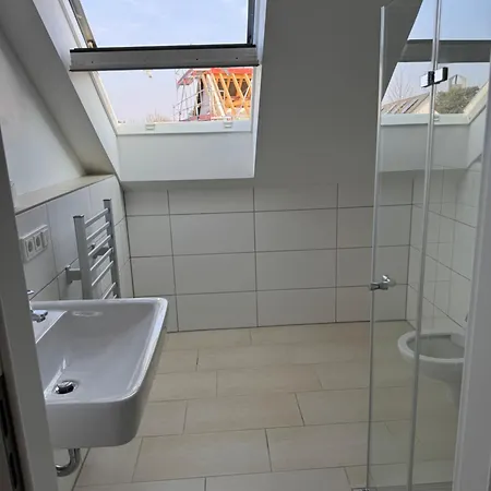 Messe Duesseldorf Und Essen Flughafen Pansiyon Ratingen