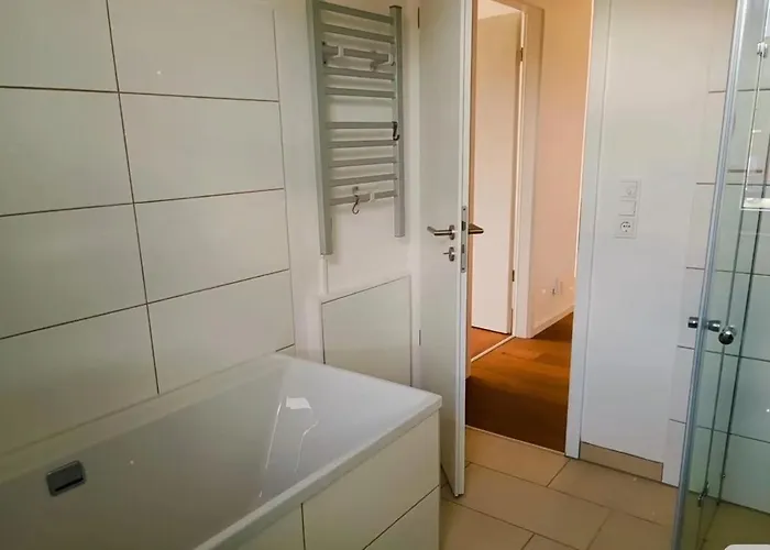 Messe Duesseldorf Und Essen Flughafen *